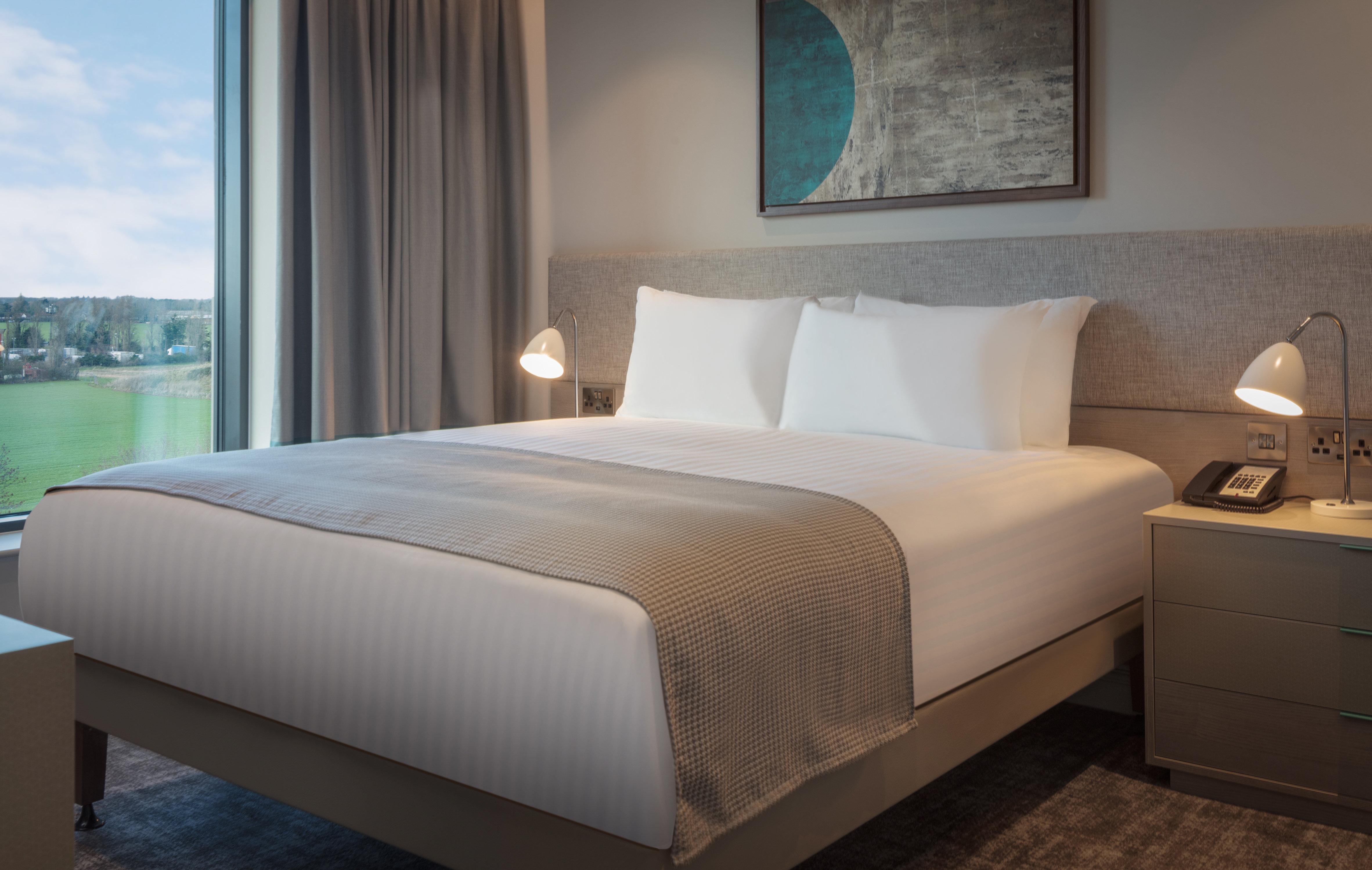 Staybridge Suites London Heathrow - Bath Road, An Ihg Aparthotel Hillingdon Eksteriør bilde