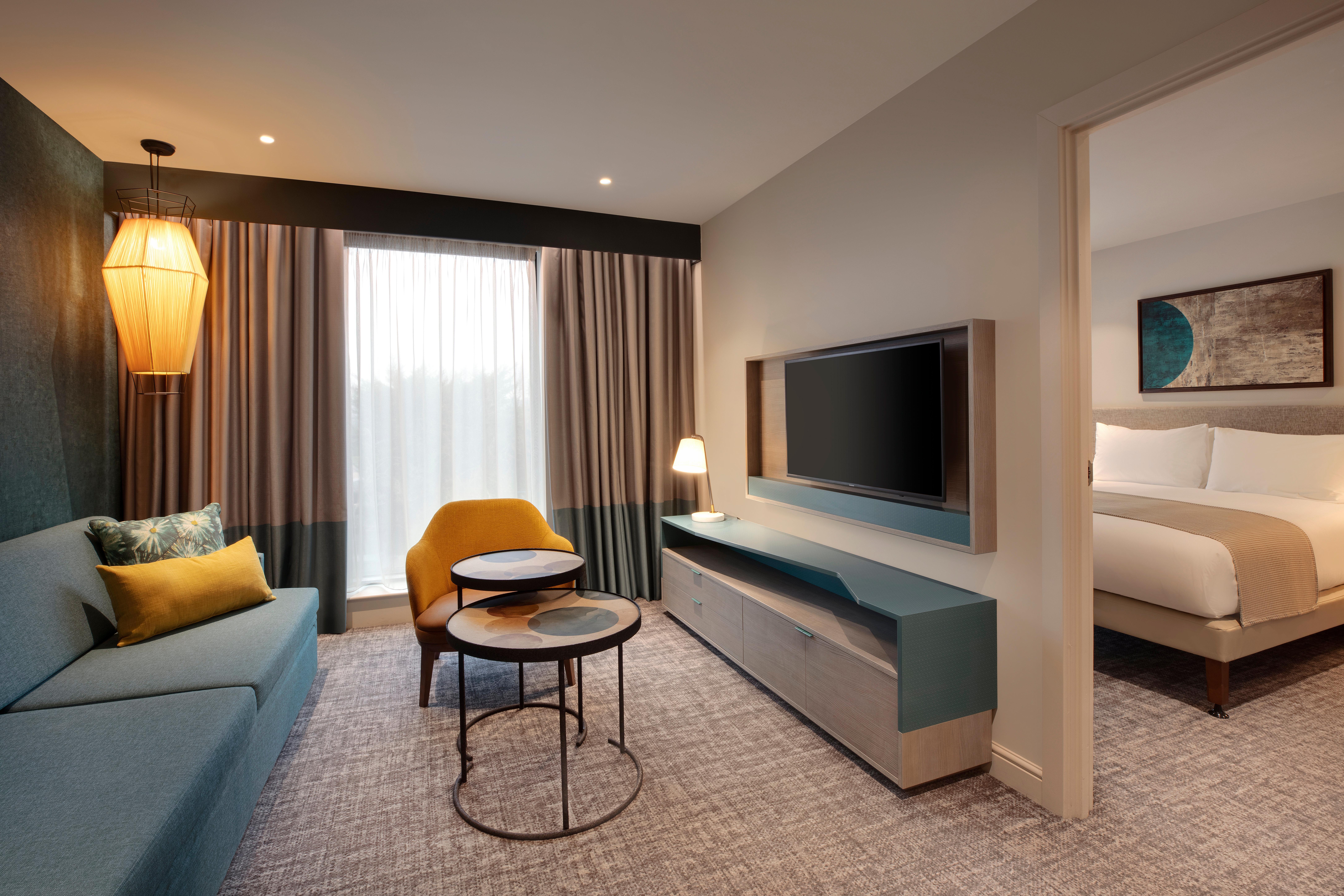 Staybridge Suites London Heathrow - Bath Road, An Ihg Aparthotel Hillingdon Eksteriør bilde