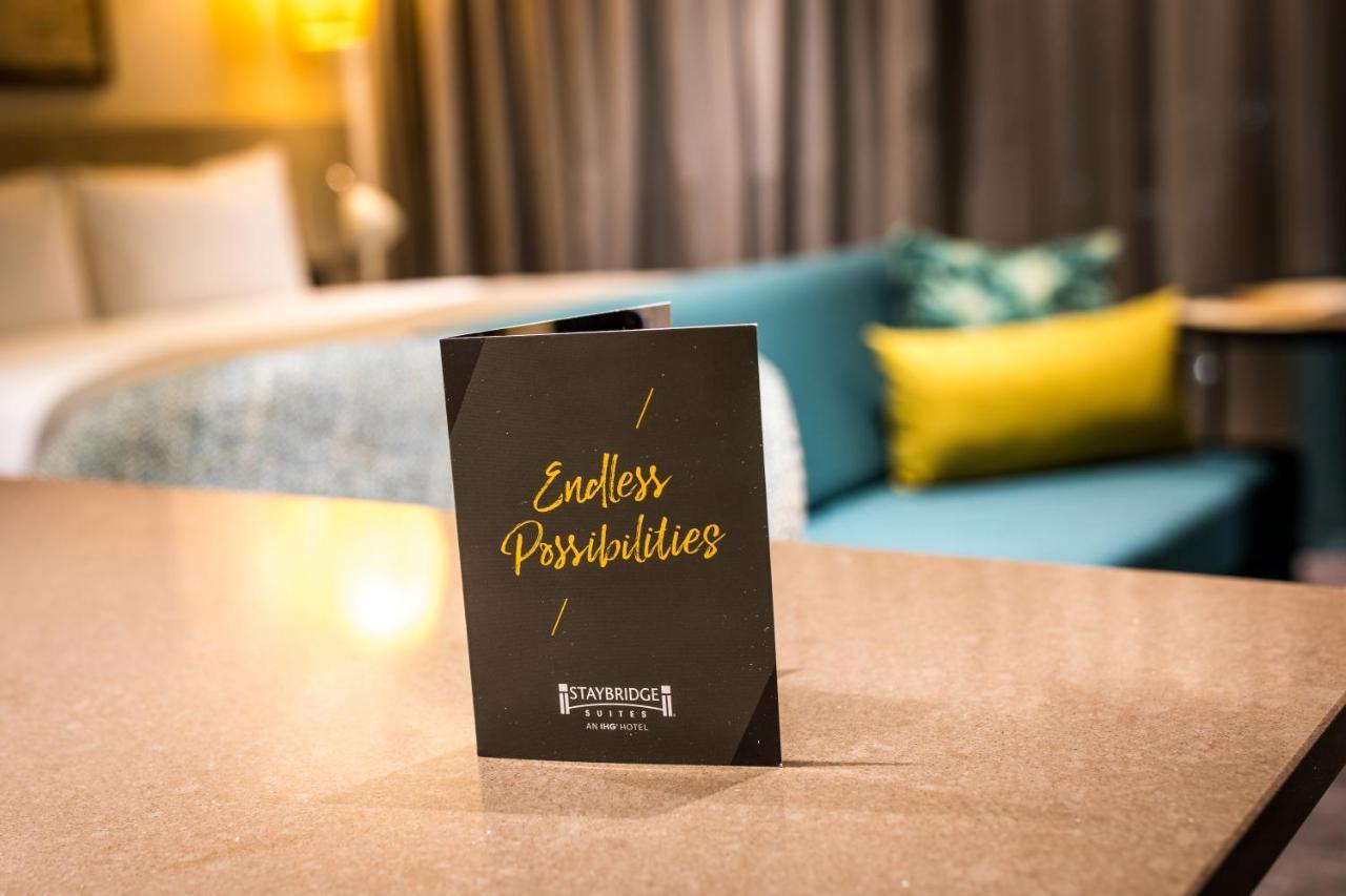Staybridge Suites London Heathrow - Bath Road, An Ihg Aparthotel Hillingdon Eksteriør bilde