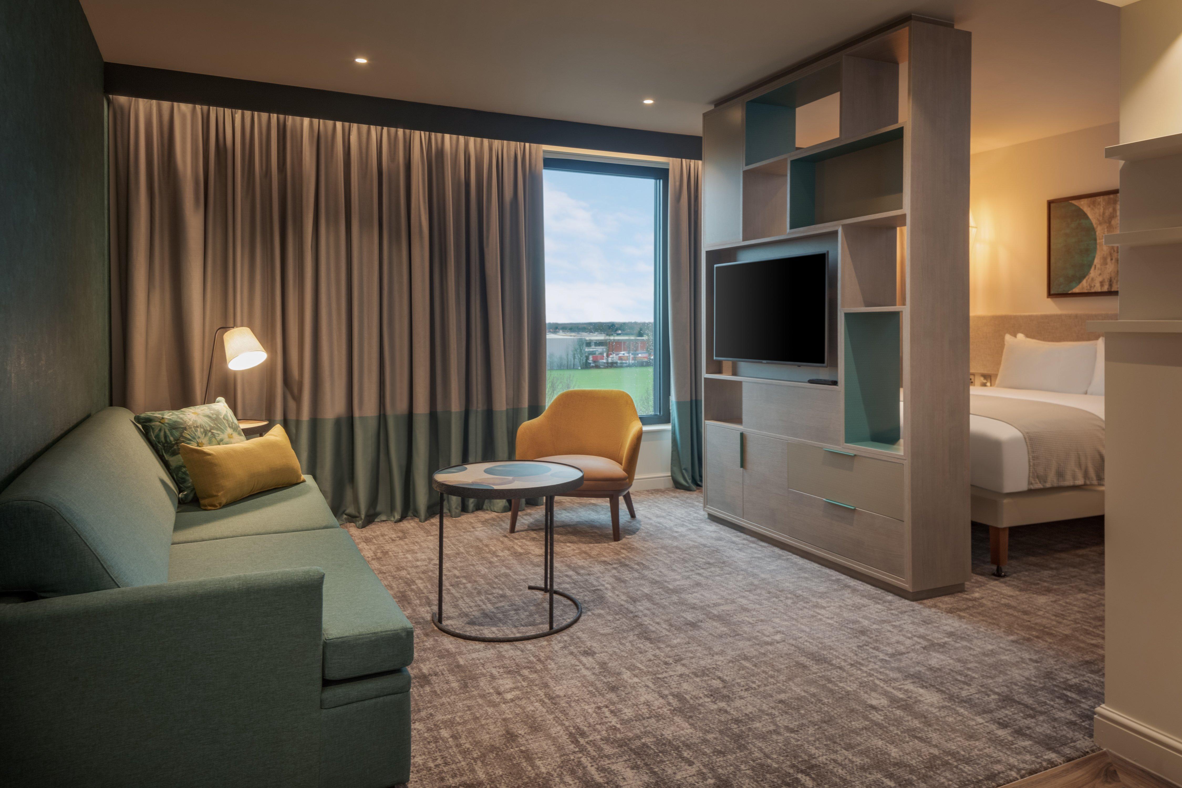 Staybridge Suites London Heathrow - Bath Road, An Ihg Aparthotel Hillingdon Eksteriør bilde
